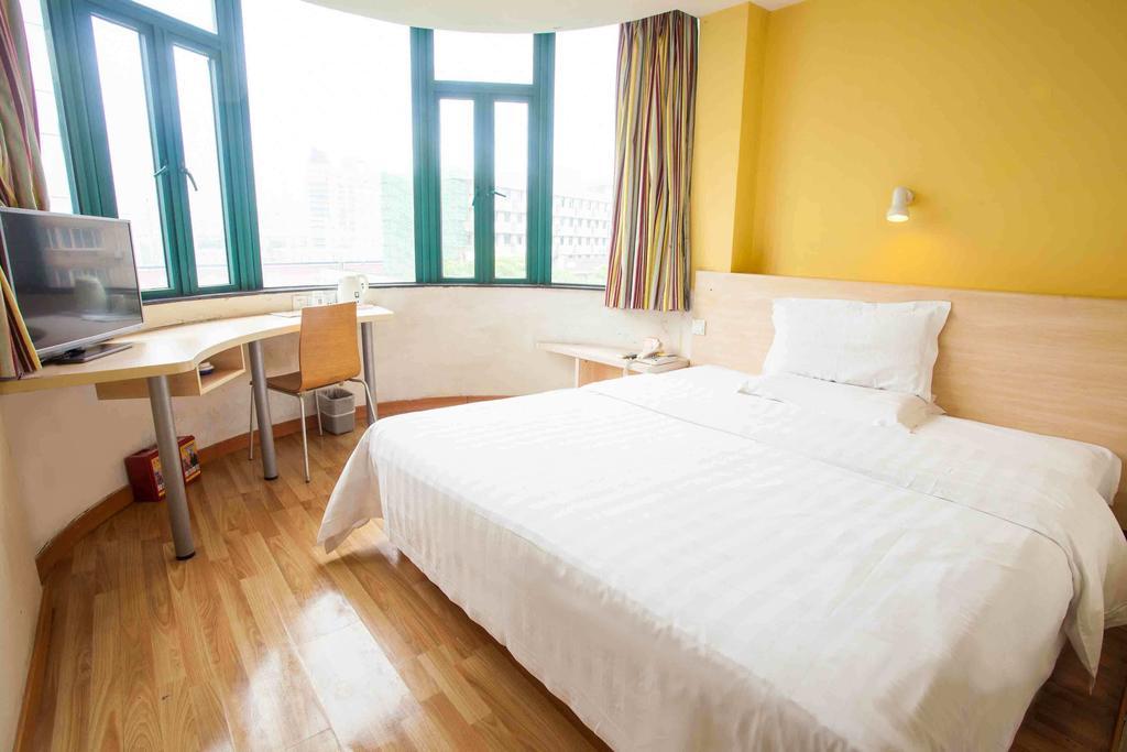 7Days Inn Guangzhou Xinshi Habitación foto